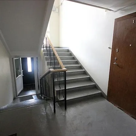 Apartamentas - Zalia Pusis *